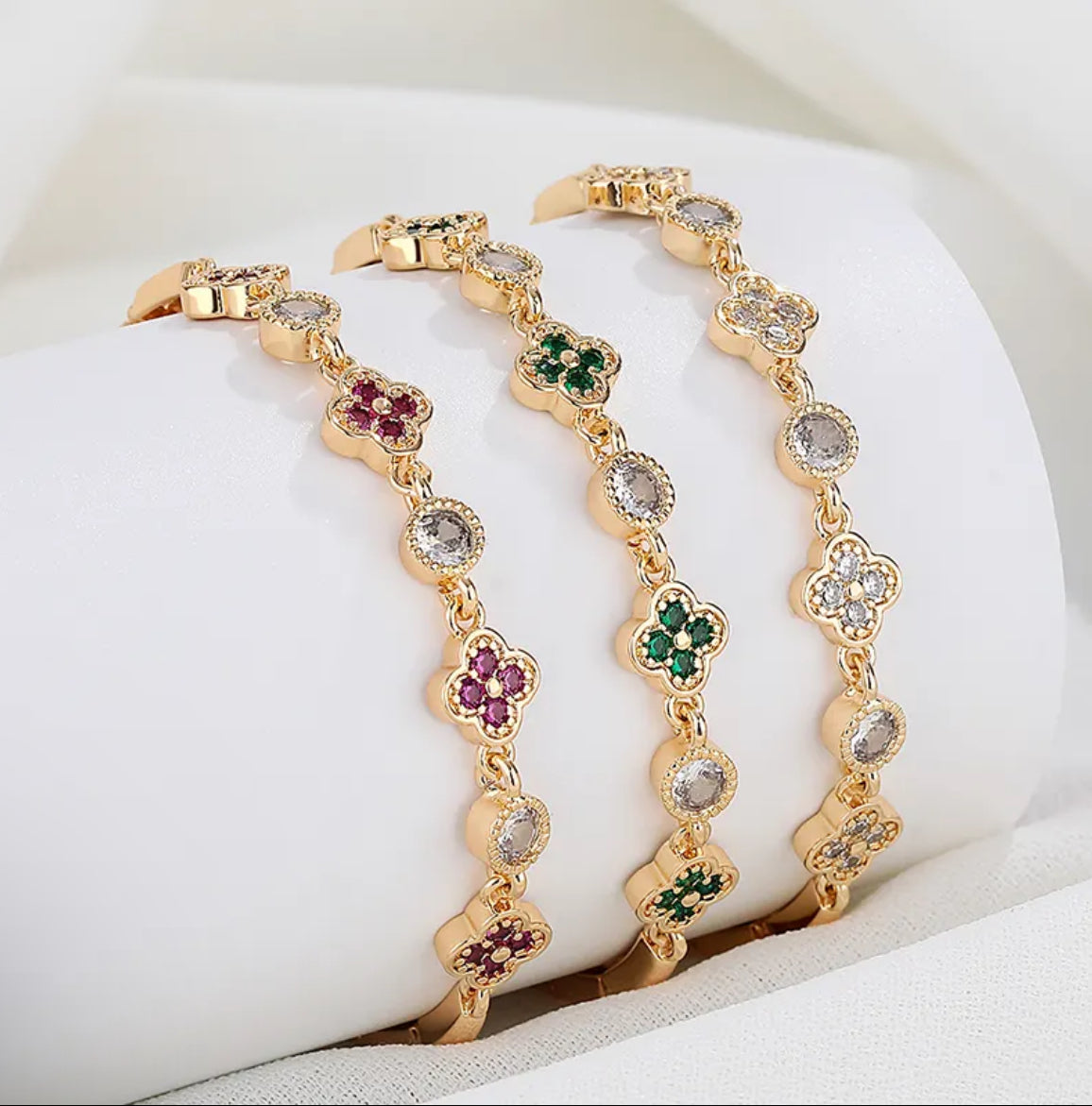 Radiant Luck Bloom 18K Gold Plated Cubic Zirconia Four Leaf Clover Bracelet Fashion Jewelry