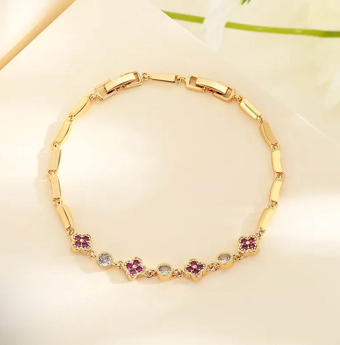 Radiant Luck Bloom 18K Gold Plated Cubic Zirconia Four Leaf Clover Bracelet Fashion Jewelry