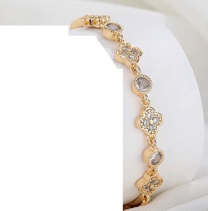 Radiant Luck Bloom 18K Gold Plated Cubic Zirconia Four Leaf Clover Bracelet Fashion Jewelry